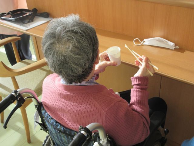 おみくじとぜんざいのふるまい　イメージ