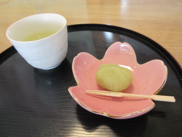 さつまいもきんとんのふるまい